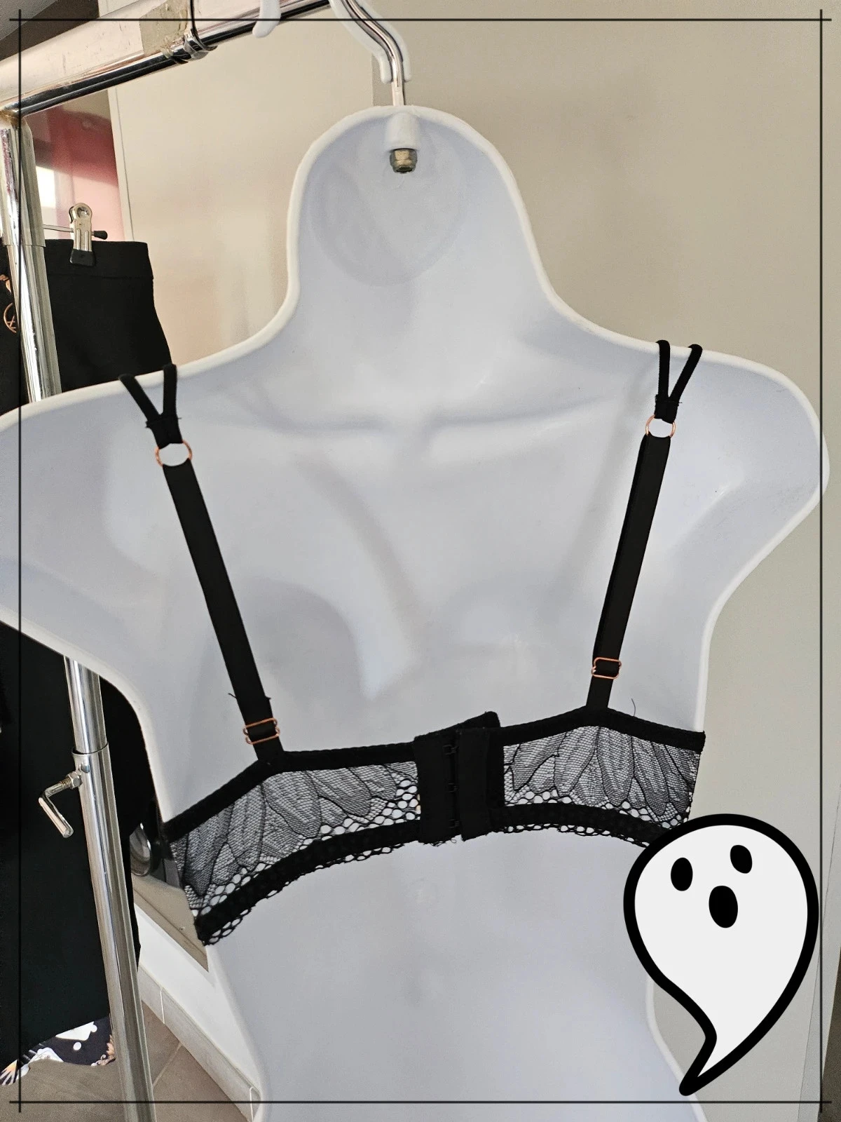 sutiã preto com renda estilo gótico La City – photo 6
